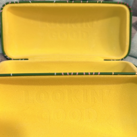 Flower eyeglass and sunglass case - Picture 6 of 6